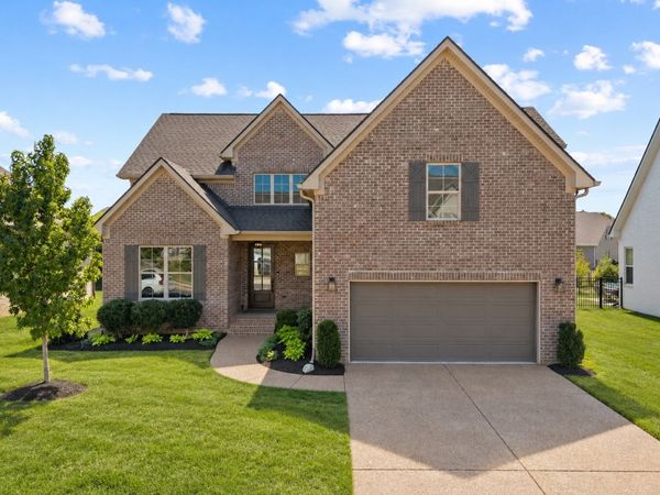 1709 Sorrell Park Dr, Spring Hill, TN 37174