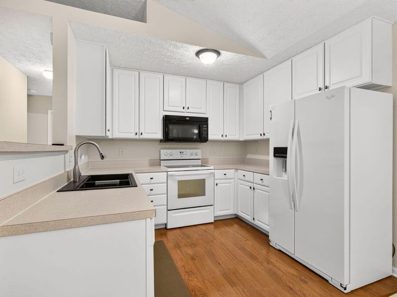 6677 Eagle Ridge Lane, Unit 14D, Canal Winchester, OH 43110 Photo 24