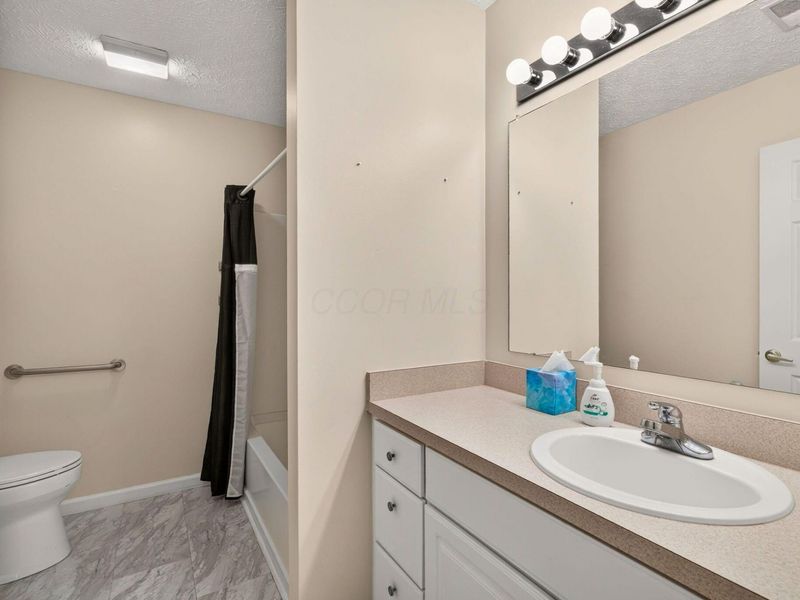 6677 Eagle Ridge Lane, Unit 14D, Canal Winchester, OH 43110 Photo 25