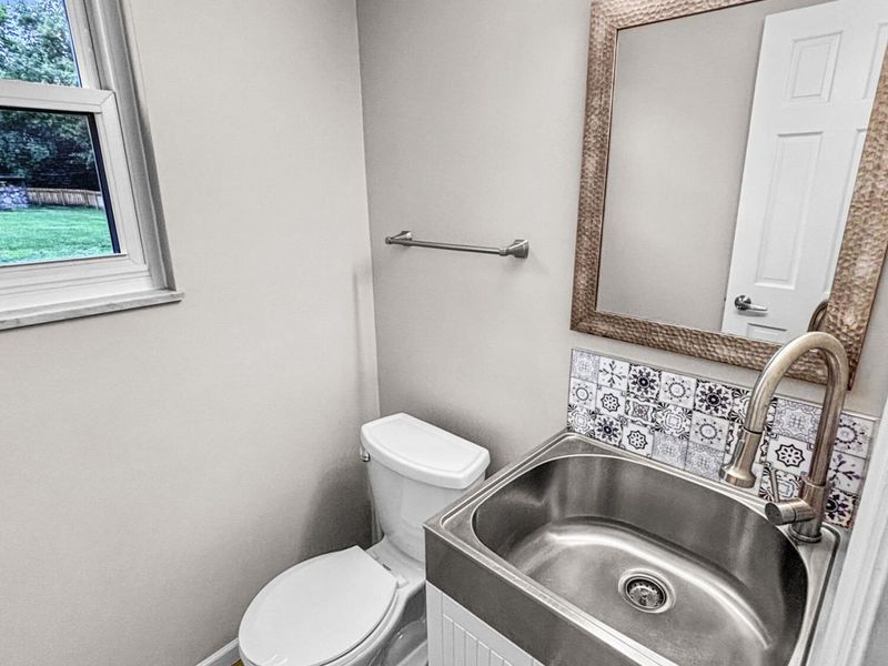 6800 Curtwood Drive, Tipp City, OH 45371 Photo 31