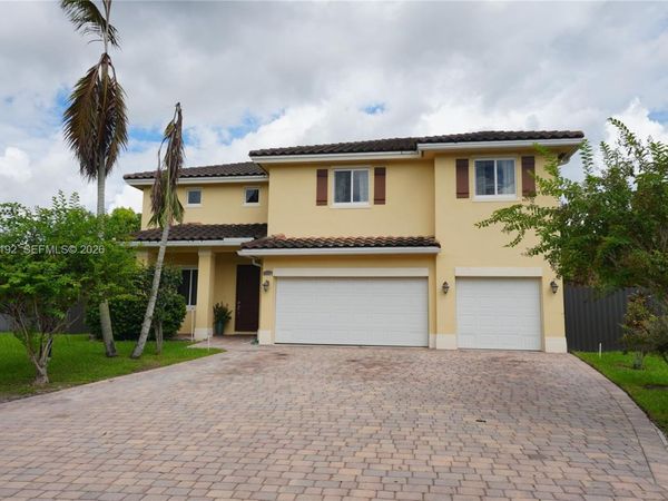 13261 SW 209th St , Miami, FL 33177