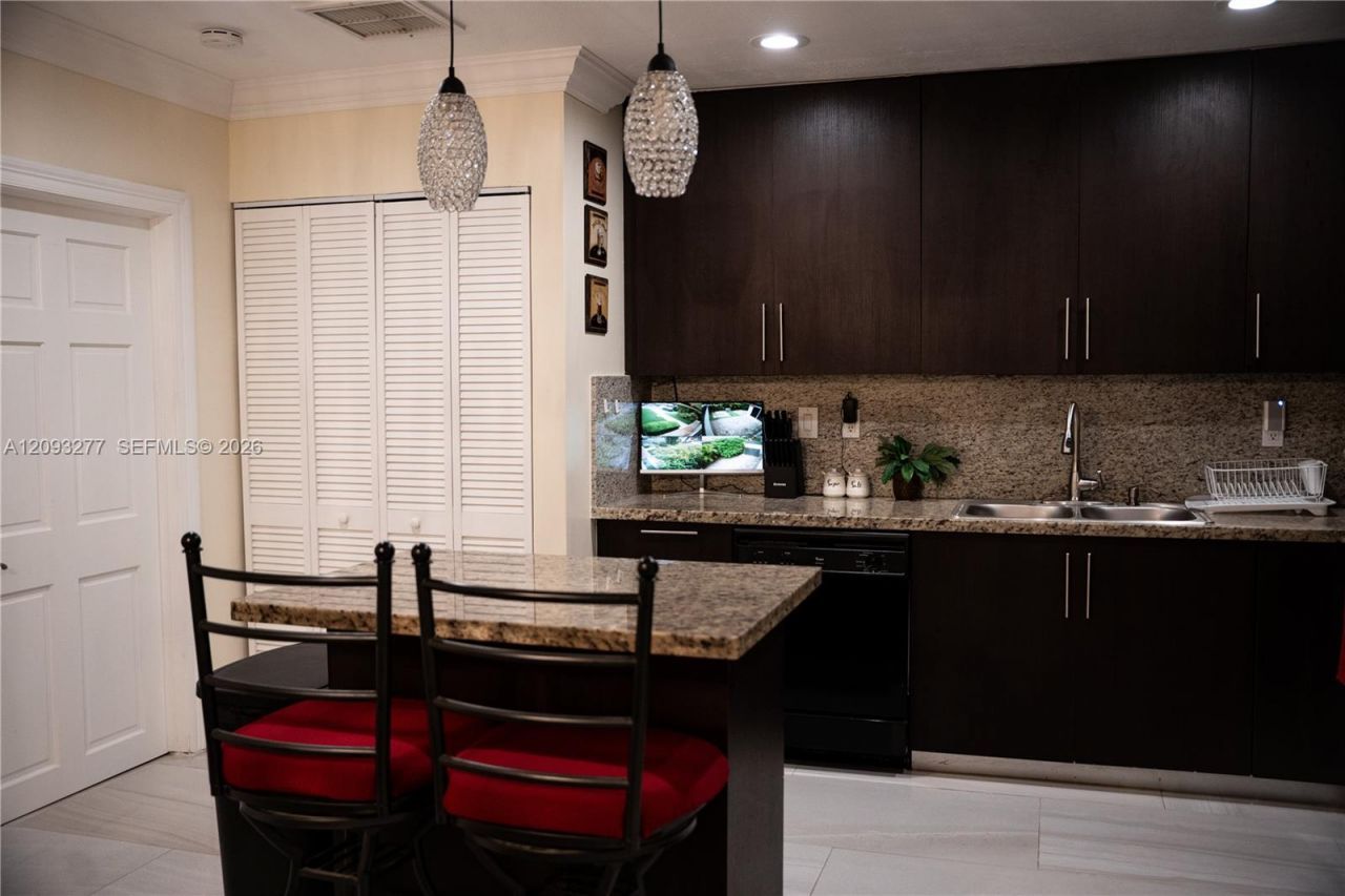 Please Call For Address, Miami, FL 33175 Photo