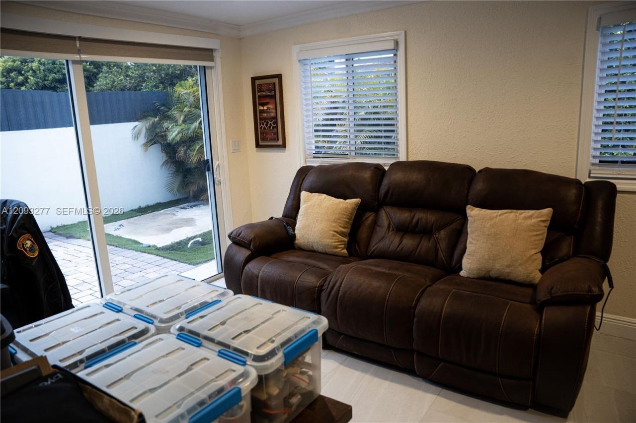 Please Call For Address, Miami, FL 33175 Photo