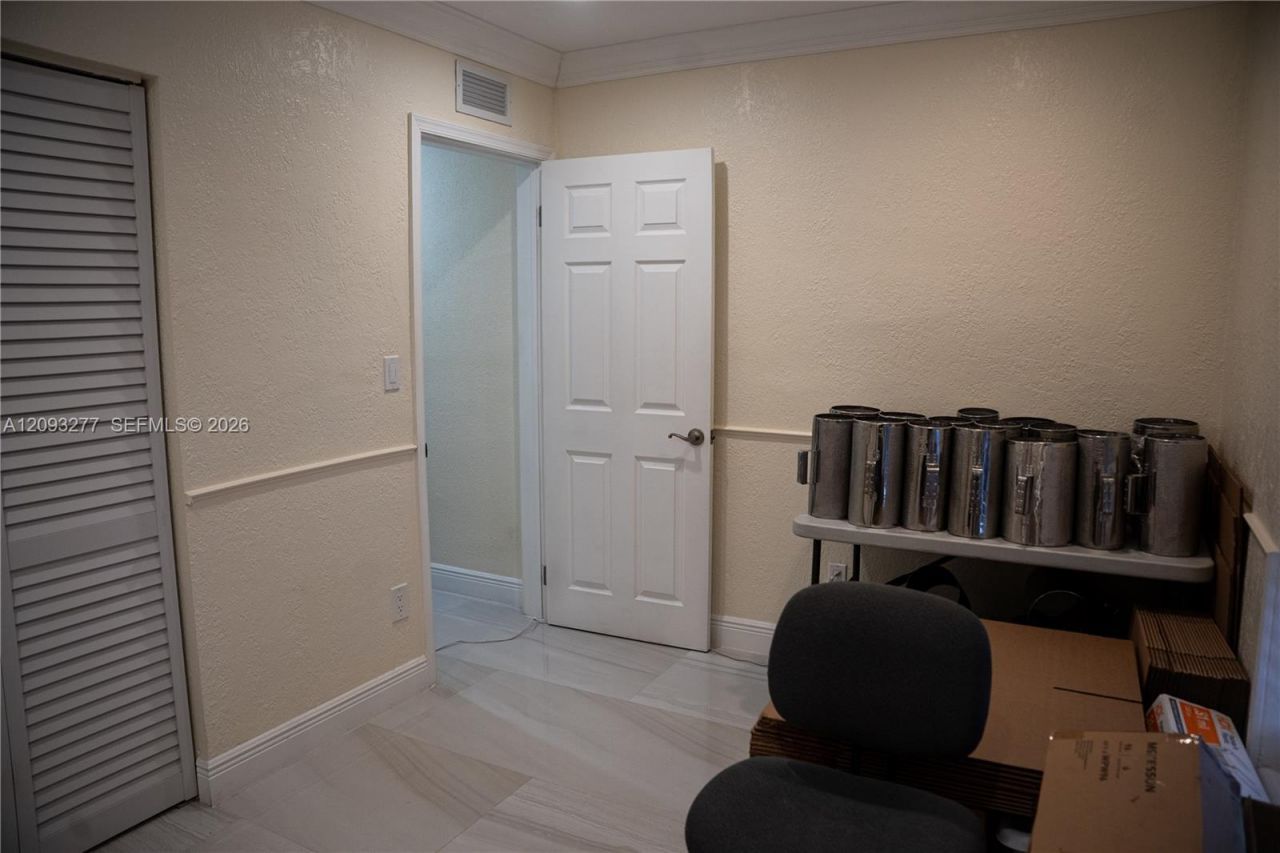 Please Call For Address, Miami, FL 33175 Photo