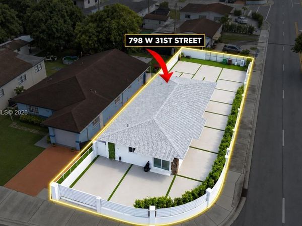 798 W 31st St , Hialeah, FL 33012