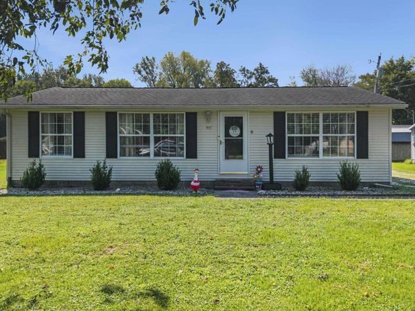 905 E Kentucky Street, Princeton, IN 47670