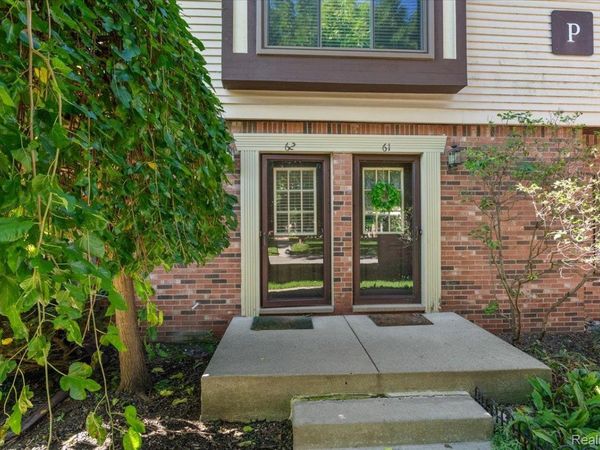 2346 London Bridge Drive , Unit 62, Rochester Hills, Mi 48307