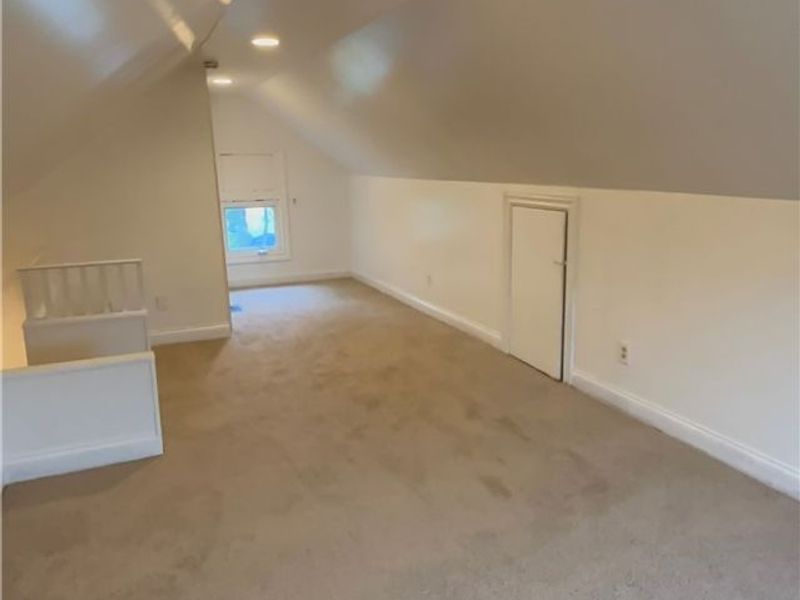 131 E Ido Avenue, Akron, OH 44301 Photo 17