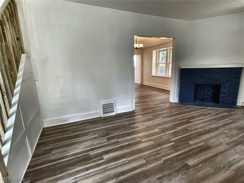 131 E Ido Avenue, Akron, OH 44301 Photo 5