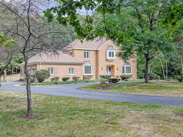 33 Indian Rock Road, Nashua, NH 03063
