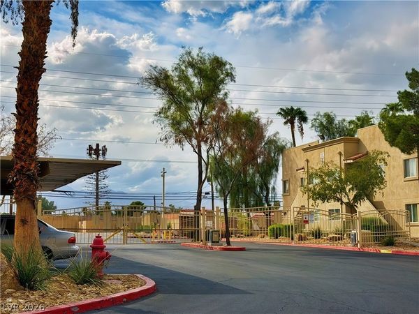 1852 N Decatur Boulevard, Unit 101, Las Vegas, NV 89108