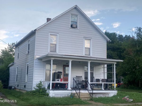 502 Short Elm Street , Fostoria, OH 44830