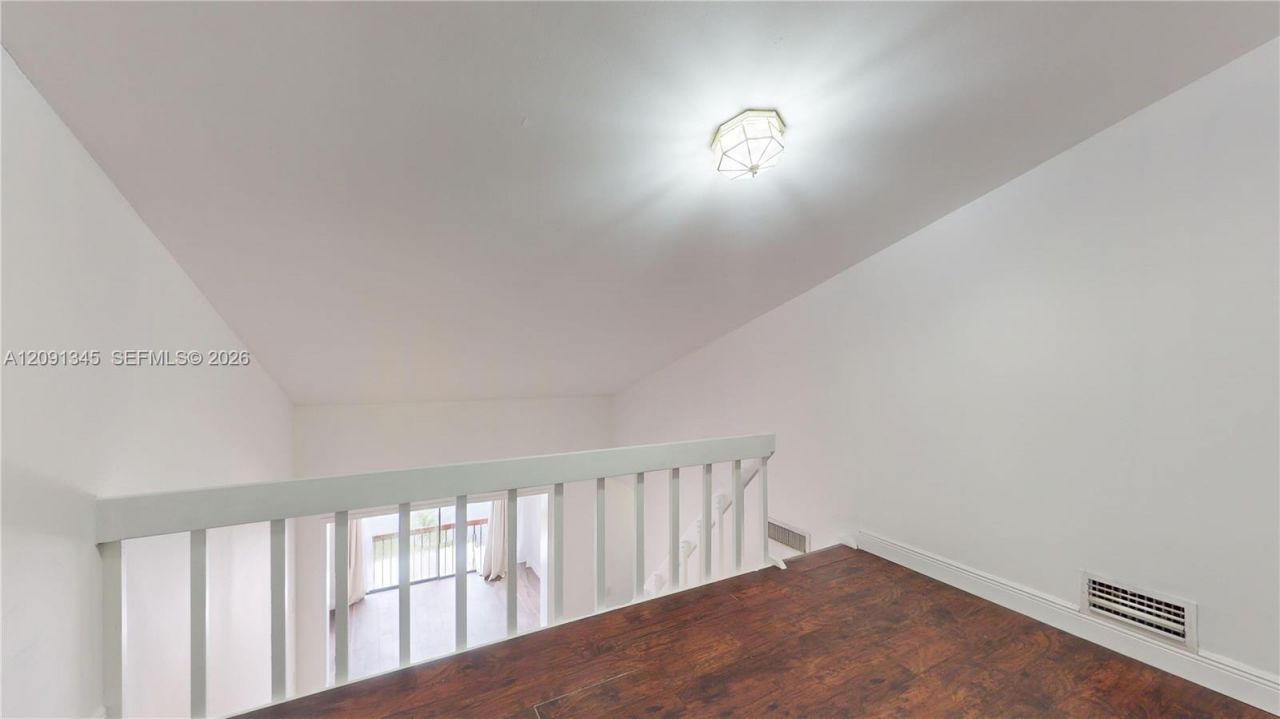 10257 NW 9th St Cir , Unit 206-10, Miami, FL 33172 Photo