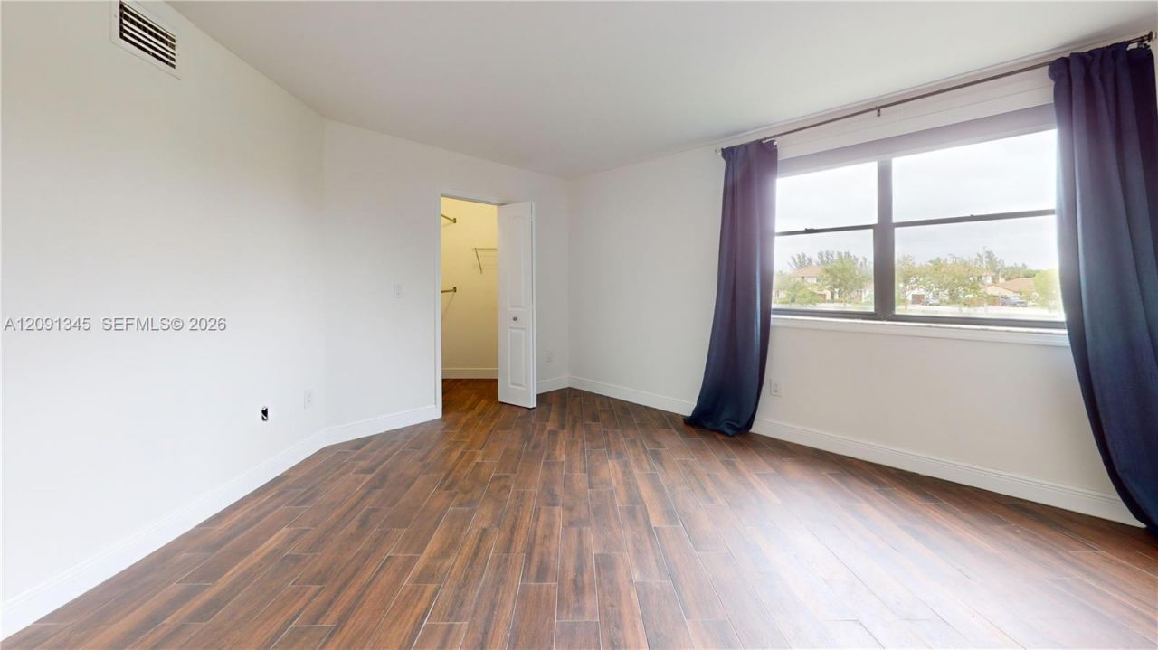 10257 NW 9th St Cir , Unit 206-10, Miami, FL 33172 Photo