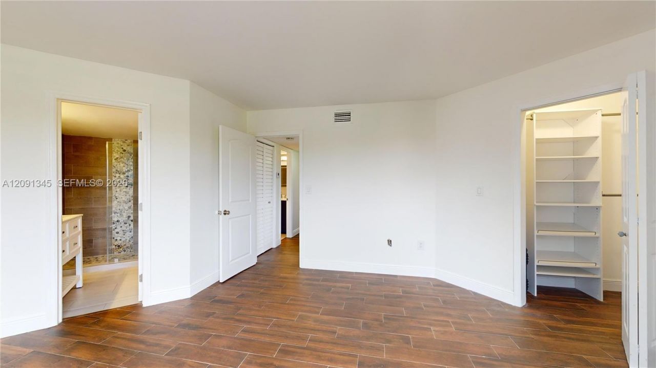 10257 NW 9th St Cir , Unit 206-10, Miami, FL 33172 Photo