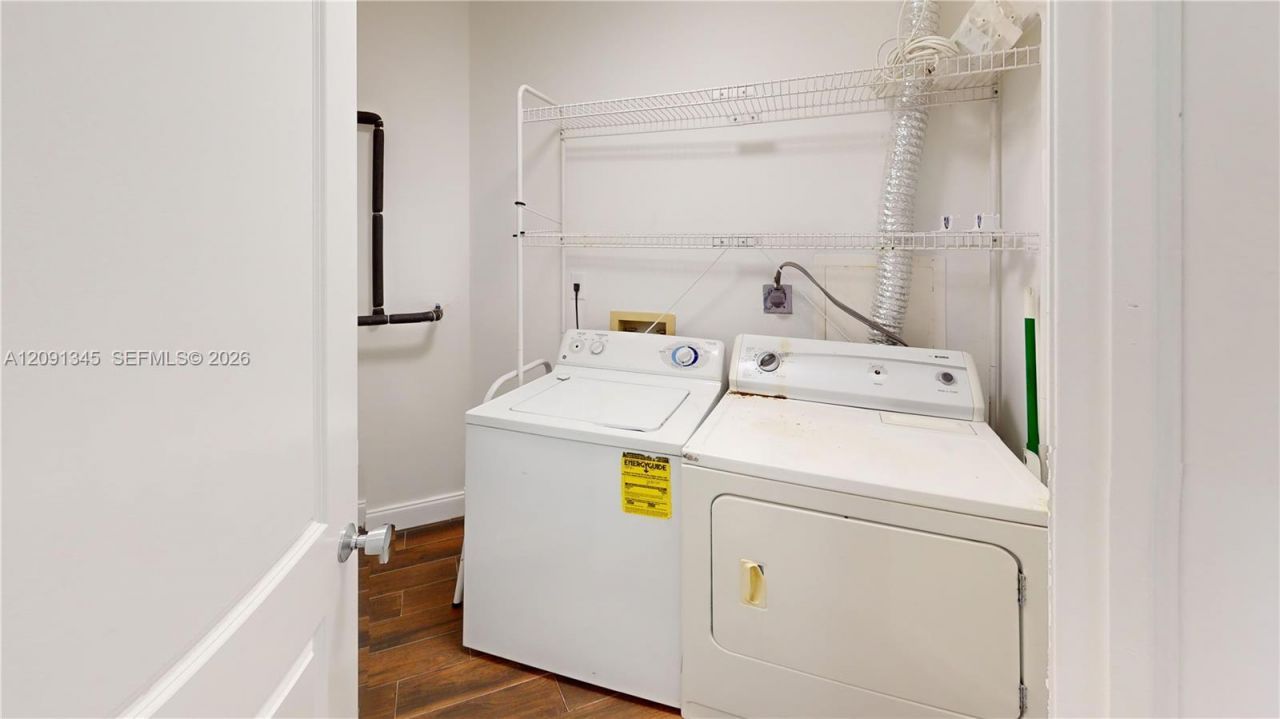 10257 NW 9th St Cir , Unit 206-10, Miami, FL 33172 Photo
