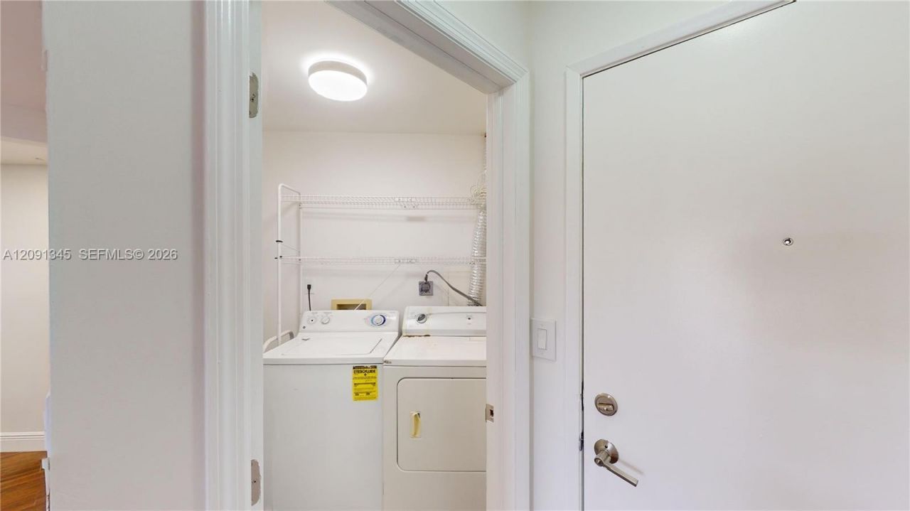 10257 NW 9th St Cir , Unit 206-10, Miami, FL 33172 Photo