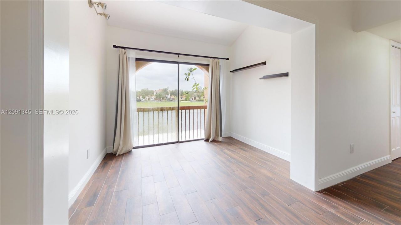 10257 NW 9th St Cir , Unit 206-10, Miami, FL 33172 Photo