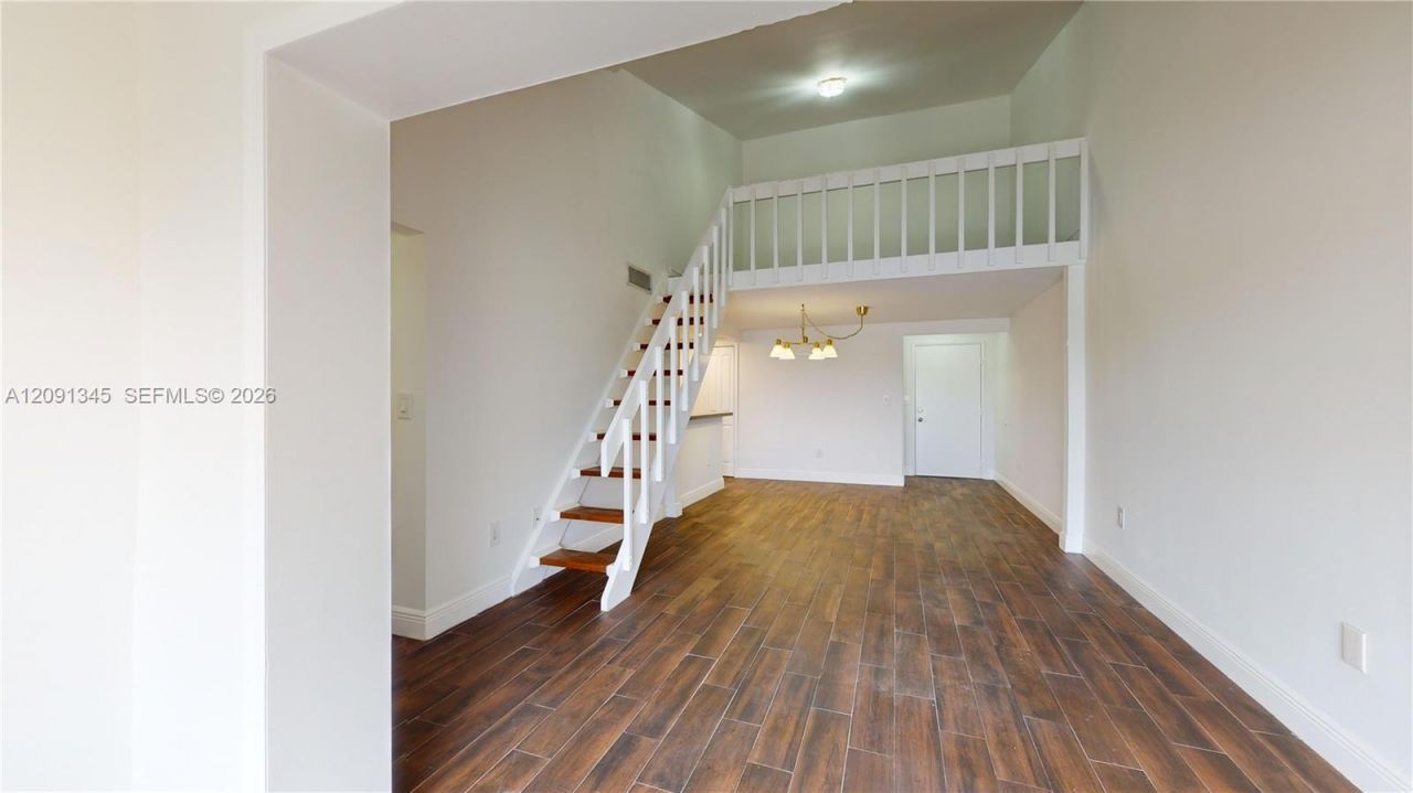 10257 NW 9th St Cir , Unit 206-10, Miami, FL 33172 Photo