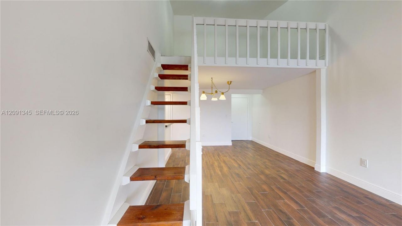 10257 NW 9th St Cir , Unit 206-10, Miami, FL 33172 Photo