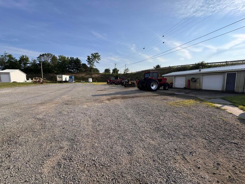 622 Pleasant Valley Road NW, Sugarcreek, OH 44681 Photo 19