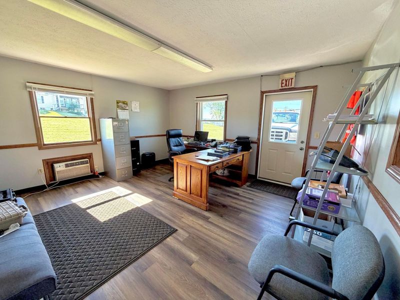622 Pleasant Valley Road NW, Sugarcreek, OH 44681 Photo 6