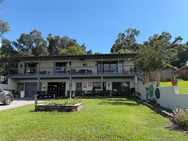 521 E MIRROR LAKE DRIVE , FRUITLAND PARK, FL 34731
