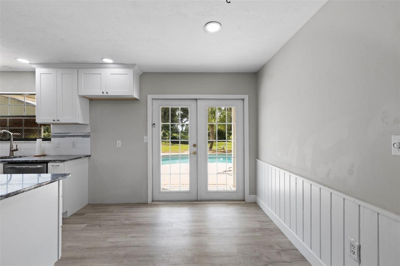 1869 SW 32nd Place, Bell, FL 32619 Photo