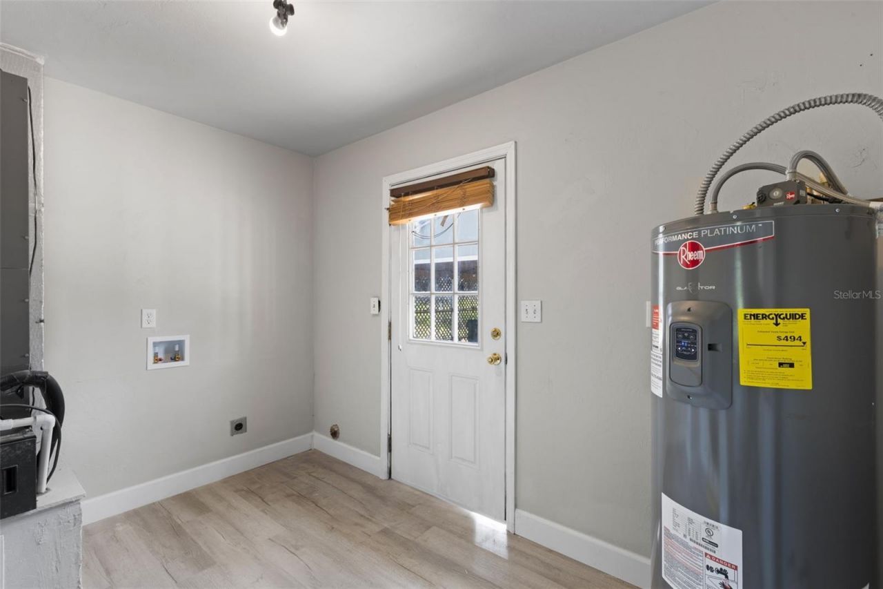 1869 SW 32nd Place, Bell, FL 32619 Photo