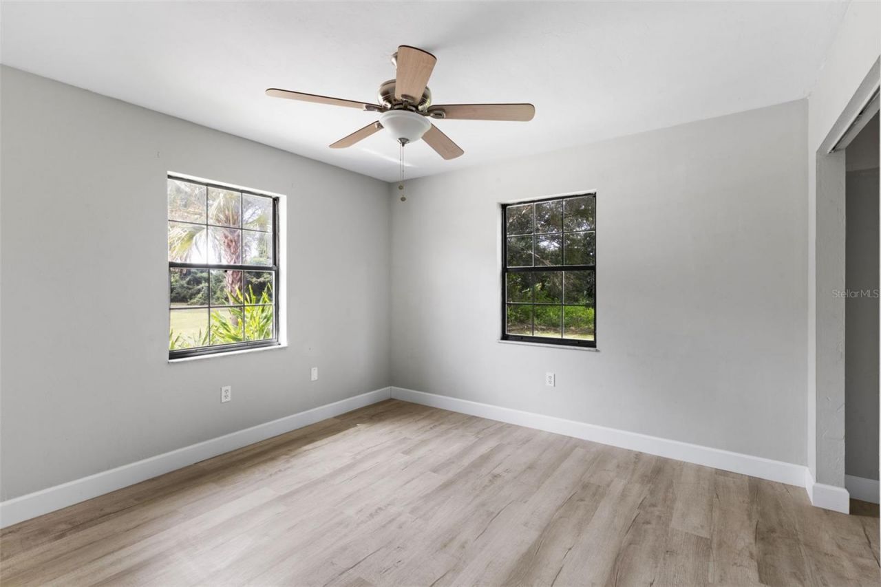 1869 SW 32nd Place, Bell, FL 32619 Photo