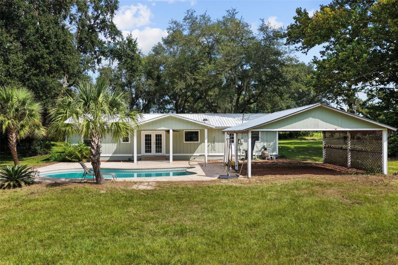 1869 SW 32nd Place, Bell, FL 32619 Photo