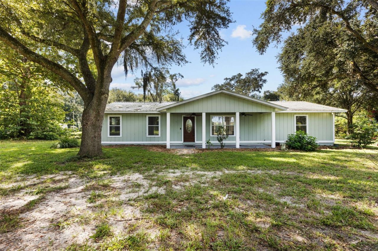 1869 SW 32nd Place, Bell, FL 32619 Photo