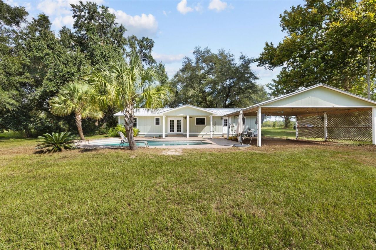 1869 SW 32nd Place, Bell, FL 32619 Photo