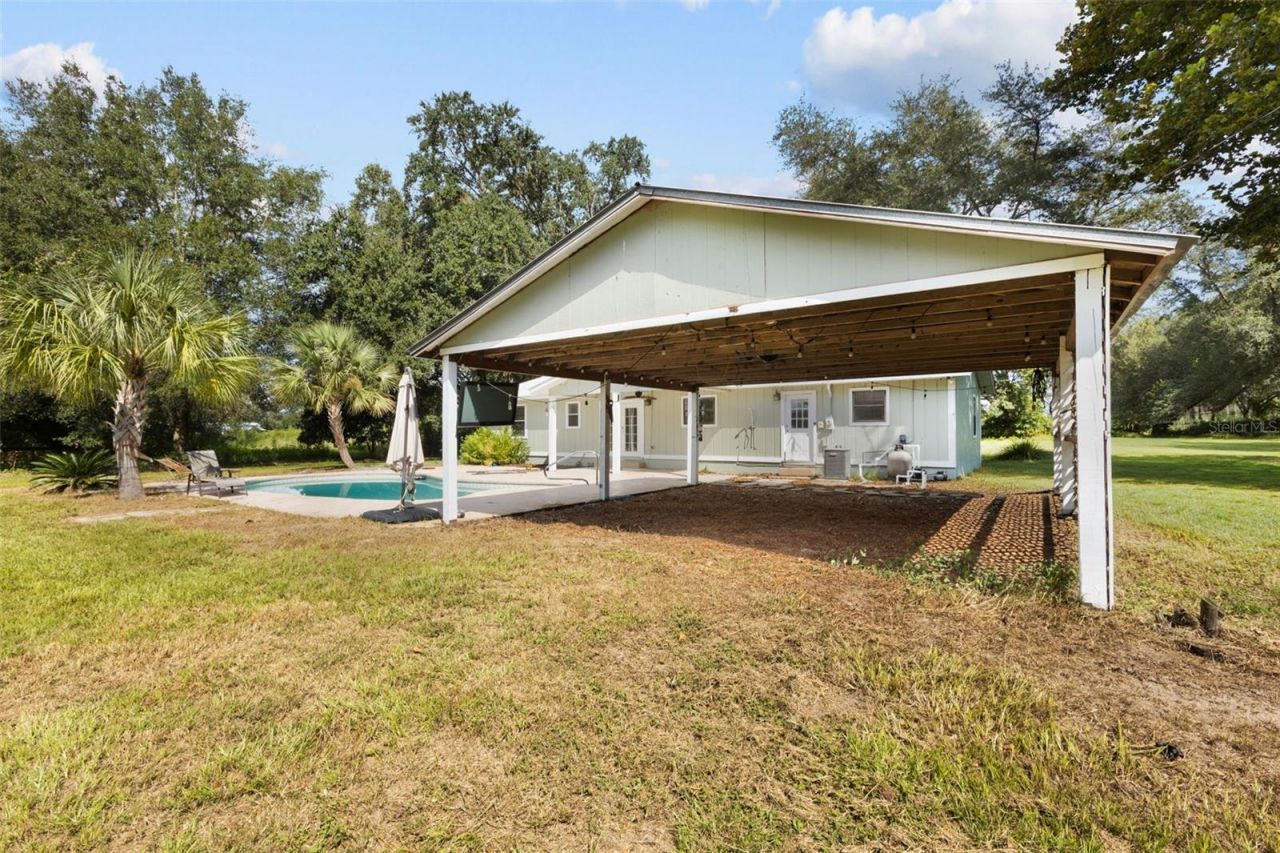 1869 SW 32nd Place, Bell, FL 32619 Photo
