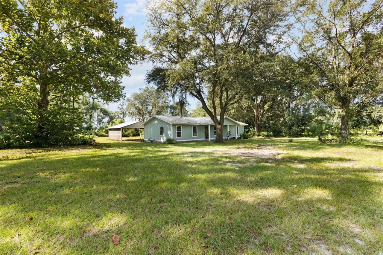 1869 SW 32nd Place, Bell, FL 32619 Photo