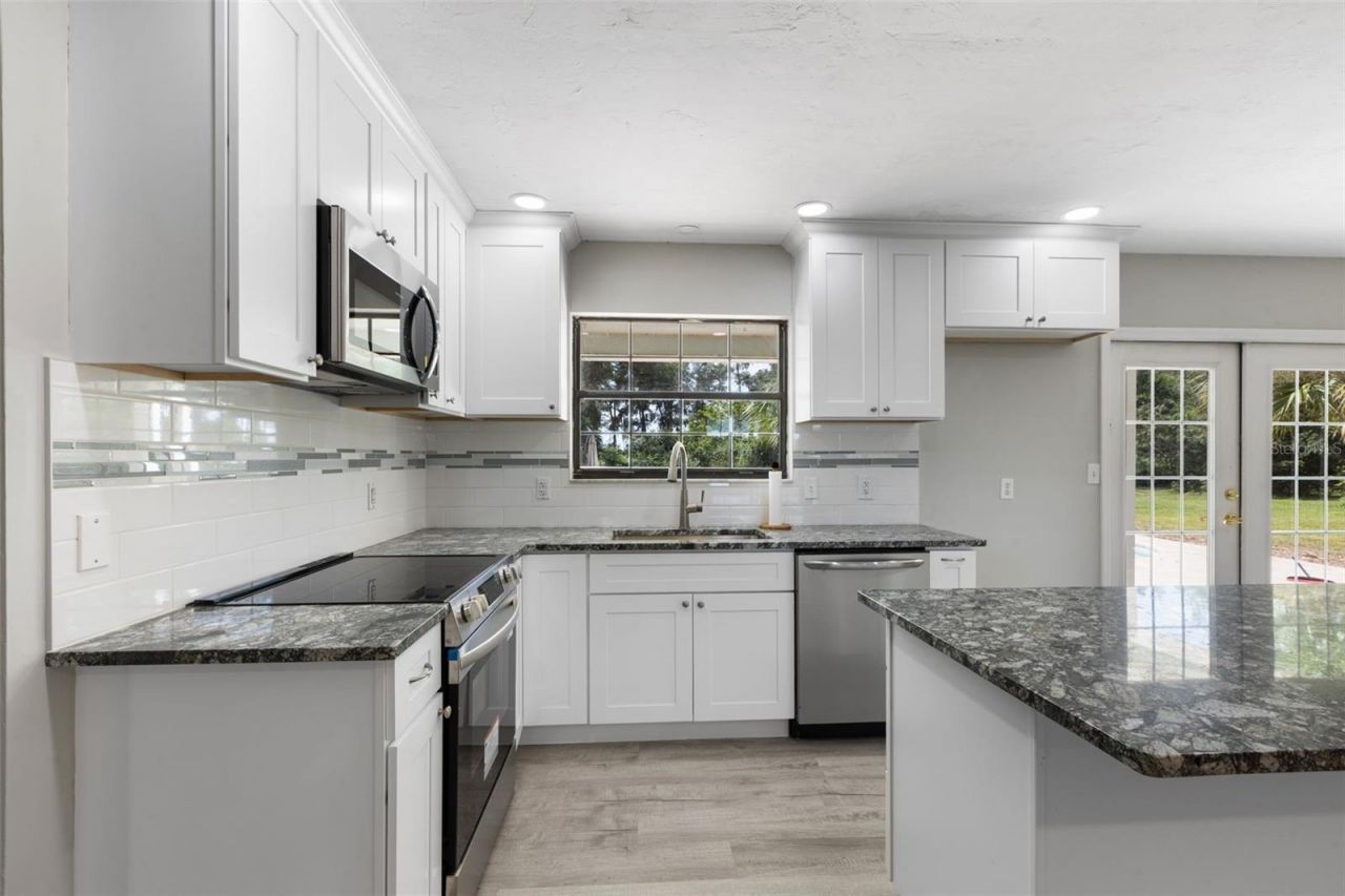1869 SW 32nd Place, Bell, FL 32619 Photo