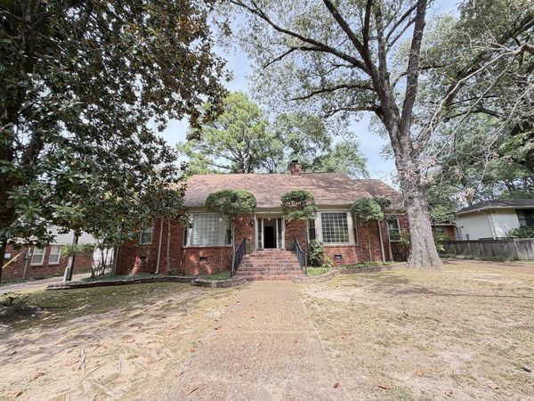 5050 COLE RD, Memphis, TN 38117