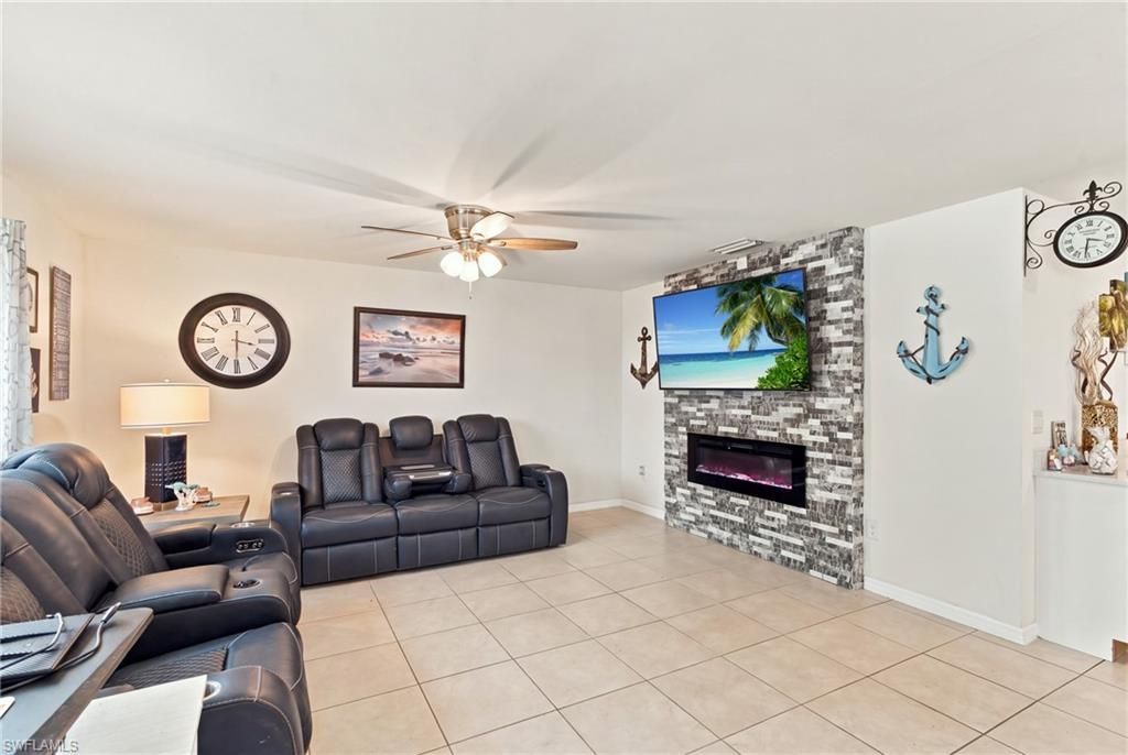 1635 NE 33rd St, Cape Coral, FL 33909 Photo