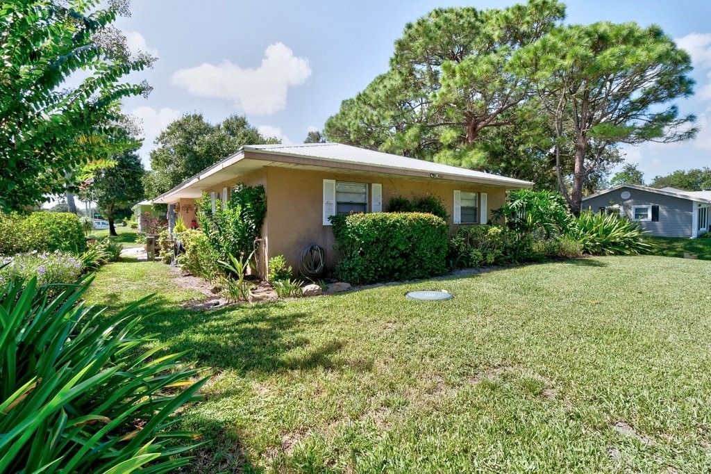 692 Barber Street, Sebastian, FL 32958 Photo