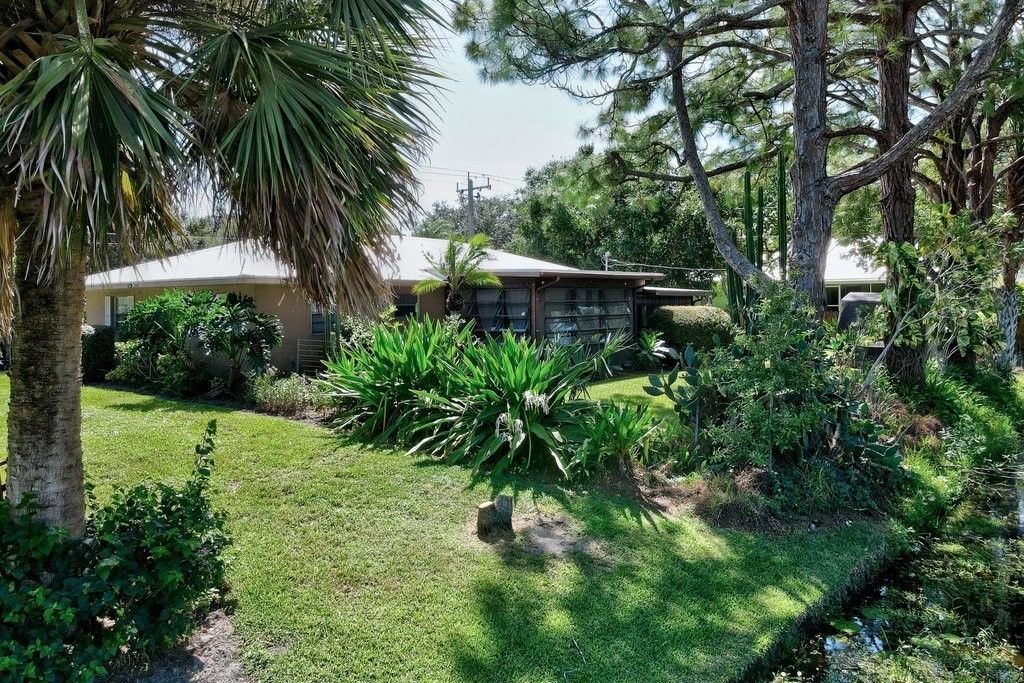 692 Barber Street, Sebastian, FL 32958 Photo