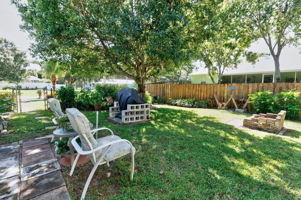 692 Barber Street, Sebastian, FL 32958 Photo