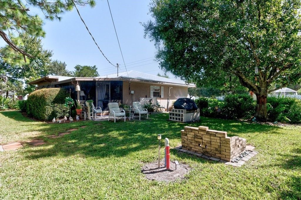692 Barber Street, Sebastian, FL 32958 Photo