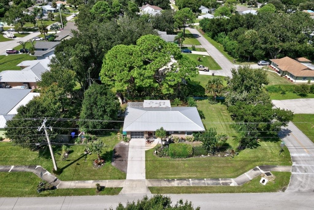 692 Barber Street, Sebastian, FL 32958 Photo