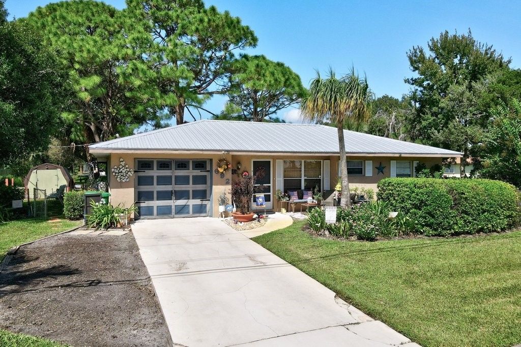 692 Barber Street, Sebastian, FL 32958 Photo