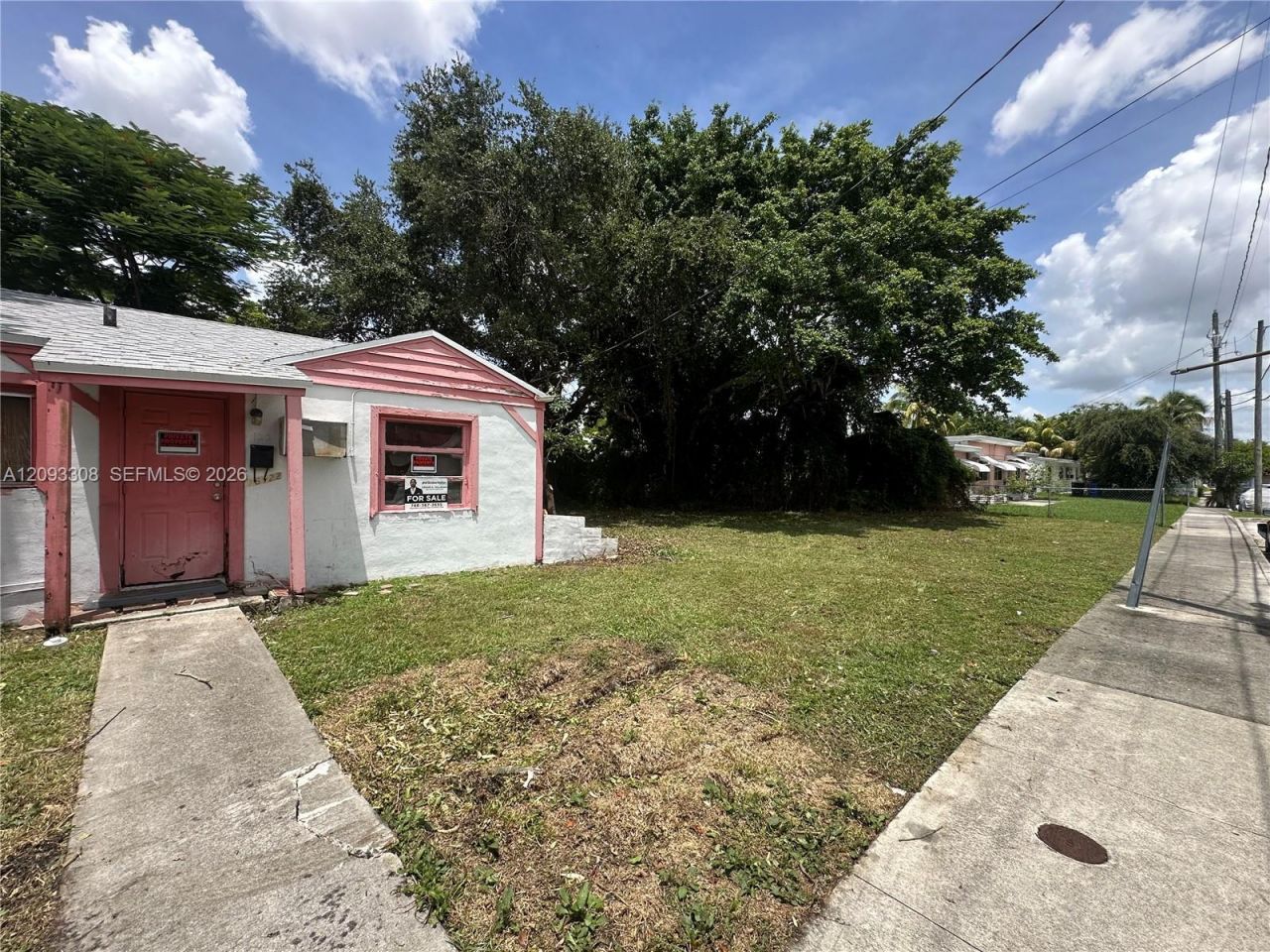 16122 NE 18th Ct, North Miami Beach, FL 33162 Photo