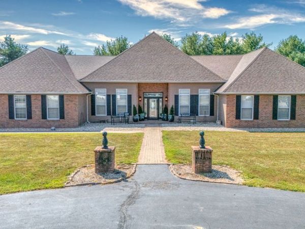 14323 N Manhattan Lane, Mt Vernon, IL 62864