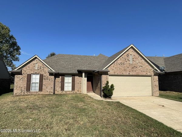8723 Smith Ranch Drive, Southaven, MS 38671