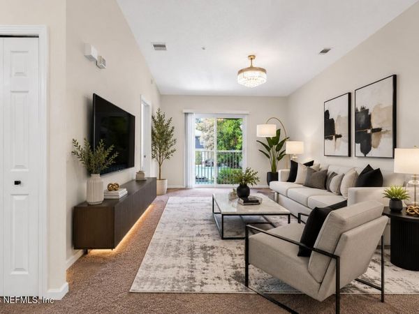 7920 MERRILL Road, Unit 615, Jacksonville, FL 32277