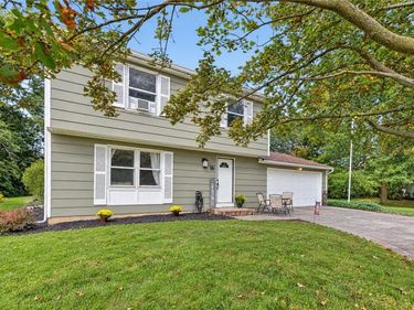 16 Highview Drive , Hamlin, NY 14464