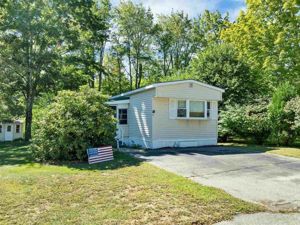11 Arrowbrook Road, Unit 9, Dover, NH 03820